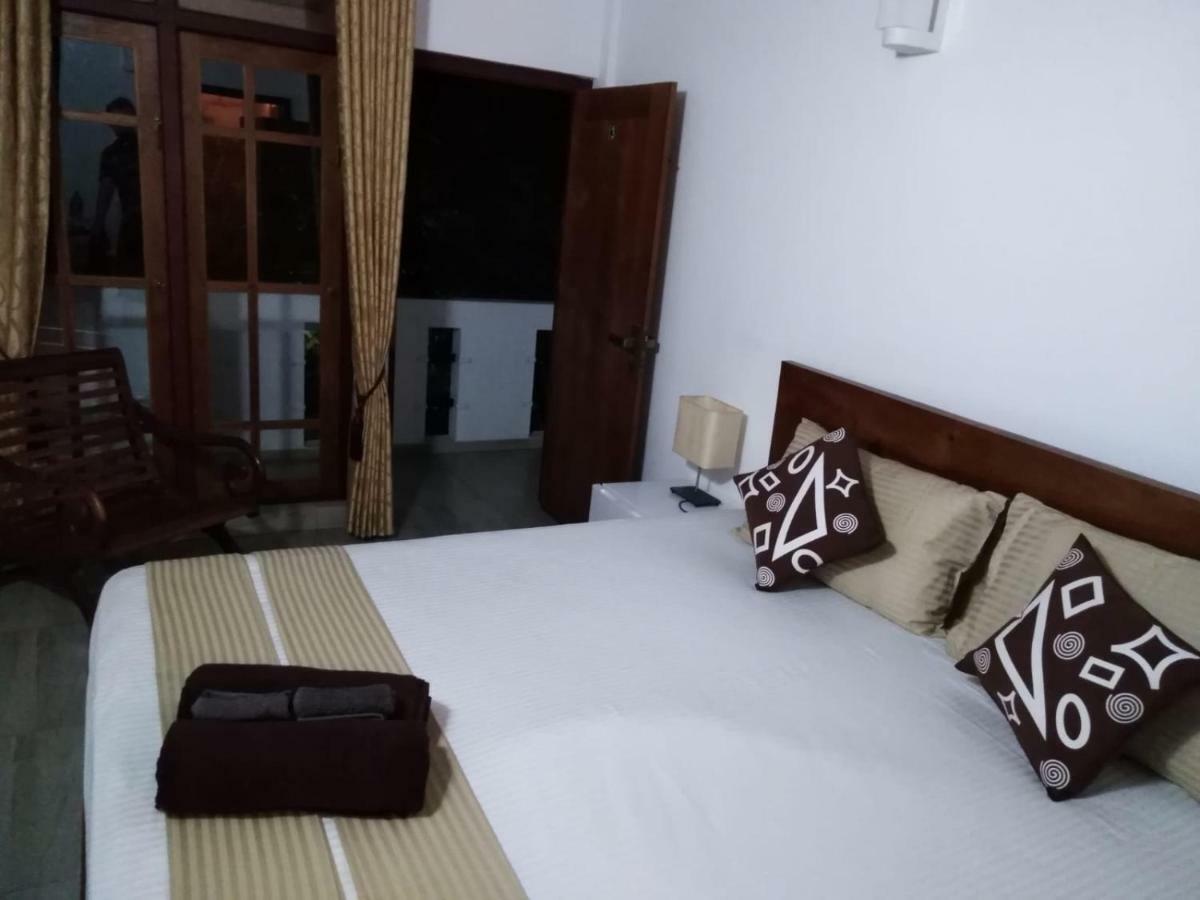 Lija Residence Негомбо Екстер'єр фото